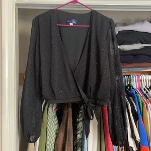 Long sleeve sheer sleeve blouse